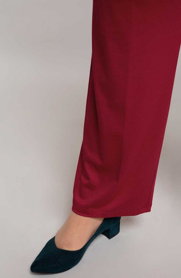 Klasyczne cienkie spodnie w malinowym kolorze