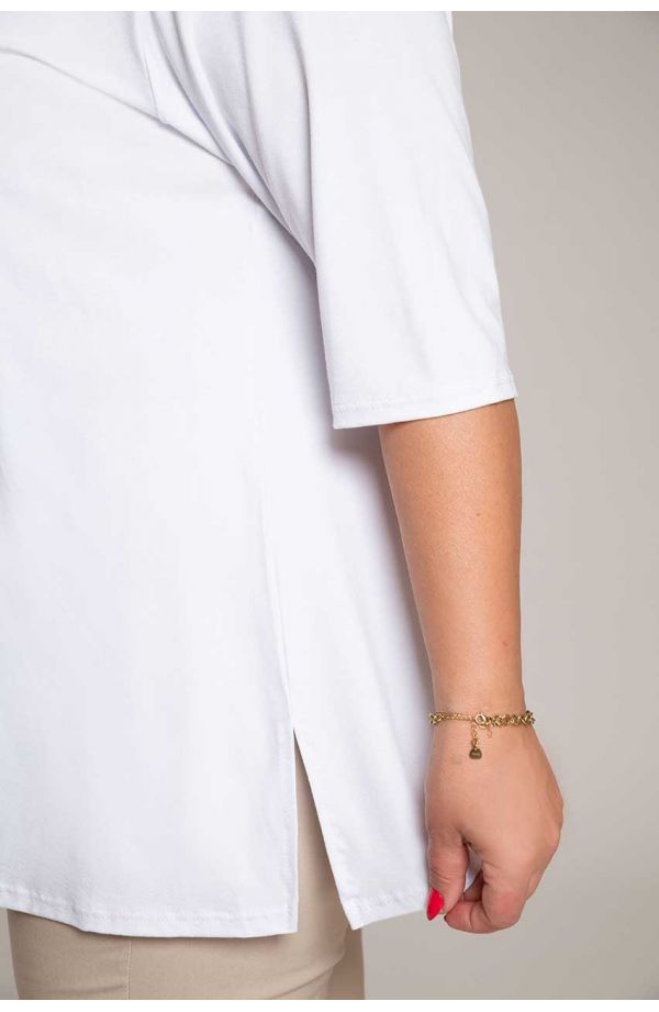 Glatte weiße Bluse mit V-Ausschnitt