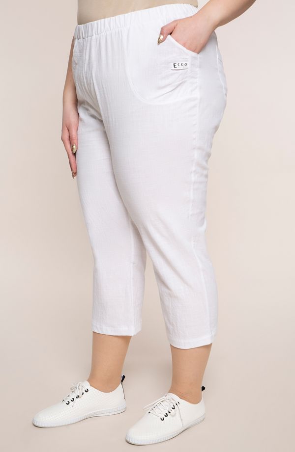 Bawełniane spodnie plus size 7/8 w białym kolorze