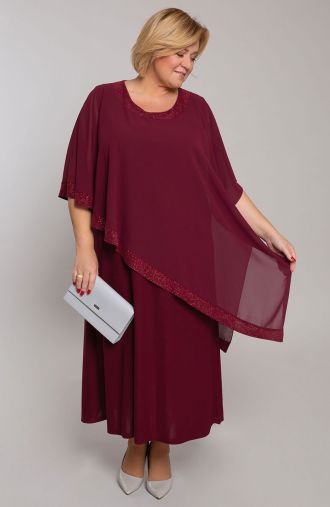 Langes burgunderrotes Kleid mit Brokat
