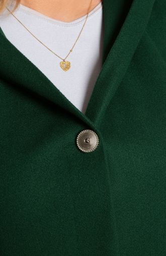 Klassischer grüner Button-Down-Mantel