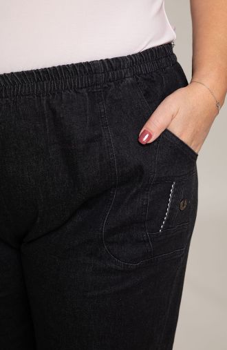 Elastyczne spodnie w kolorze ciemny jeans