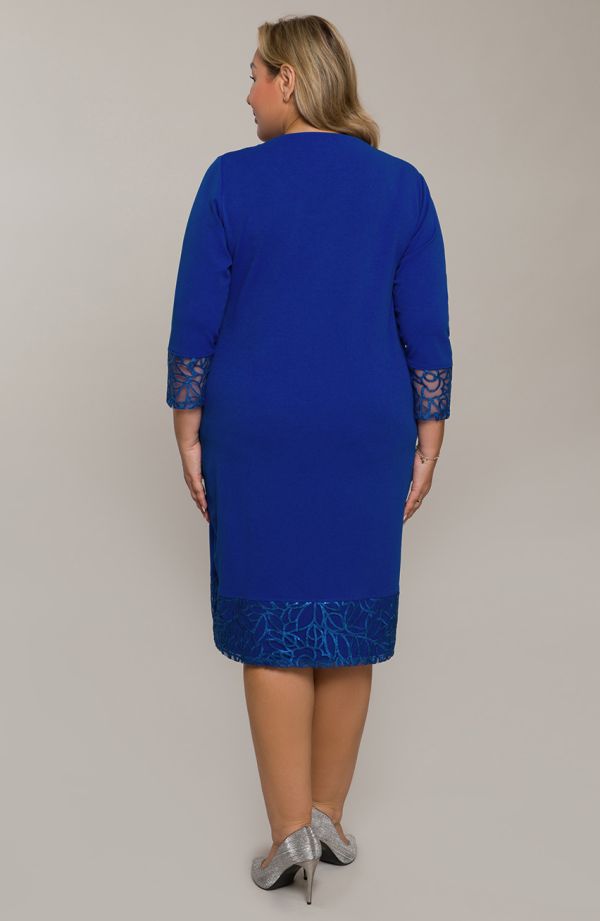 Kleid aus kornblumenblauem Pailletten-Netz