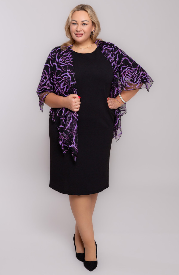 Elegancka fioletowa sukienka maxi z błyszczącym ażurowym wzorem i rękawem 3/4 na wesele | Modne Duże Rozmiary