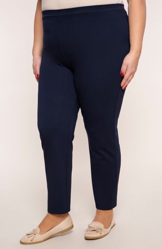 Klassische Hose in Übergröße für füllige Frauen in navyblau