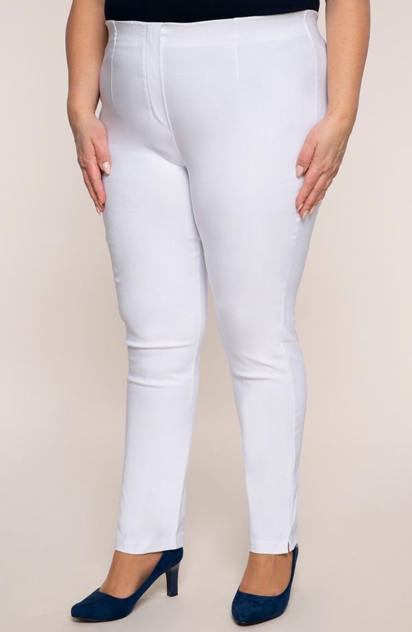 Białe zwężane spodnie cygaretki plus size dla puszystych z bengaliny