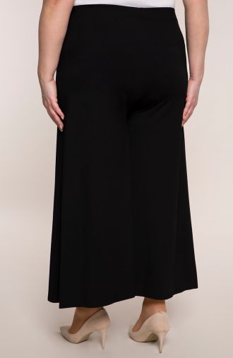 Czarne spódnico-spodnie z dzianiny
